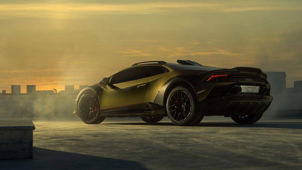 Cái tên Sterrato theo tiếng Ý có nghĩa là “bùn đất” và thiết kế của xe cũng được điều chỉnh cho mục đích off-road