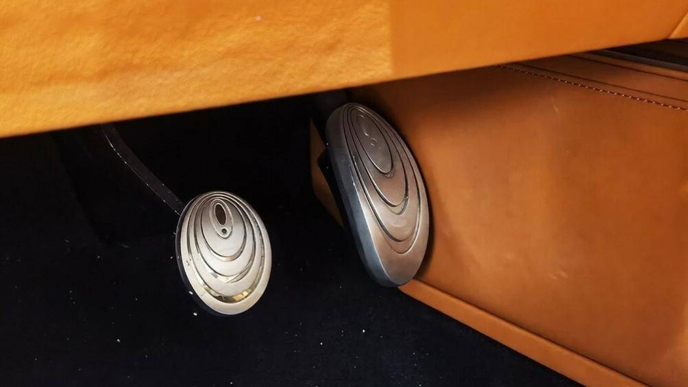 Hiện chưa có thông tin về hệ truyền động của Ora Grand Cat tại thị trường Thái Lan. Trong khi đó, ở Trung Quốc, mẫu xe này có 2 tùy chọn động cơ