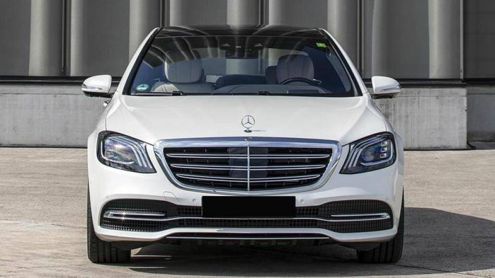 6. Mercedes-Benz S-Class (mức giảm: 51,9%)