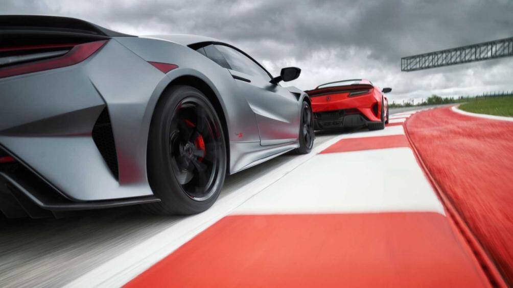 Trong số 350 chiếc, có 300 xe được phân bổ cho Hoa Kỳ, 30 chiếc được dành cho Nhật Bản, 15 chiếc được dành cho Canada