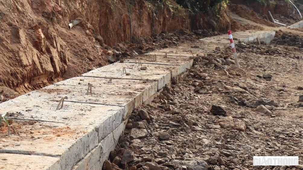 Hệ thống cống rãnh đã được nhà thầu tiến hành lắp đặt.
