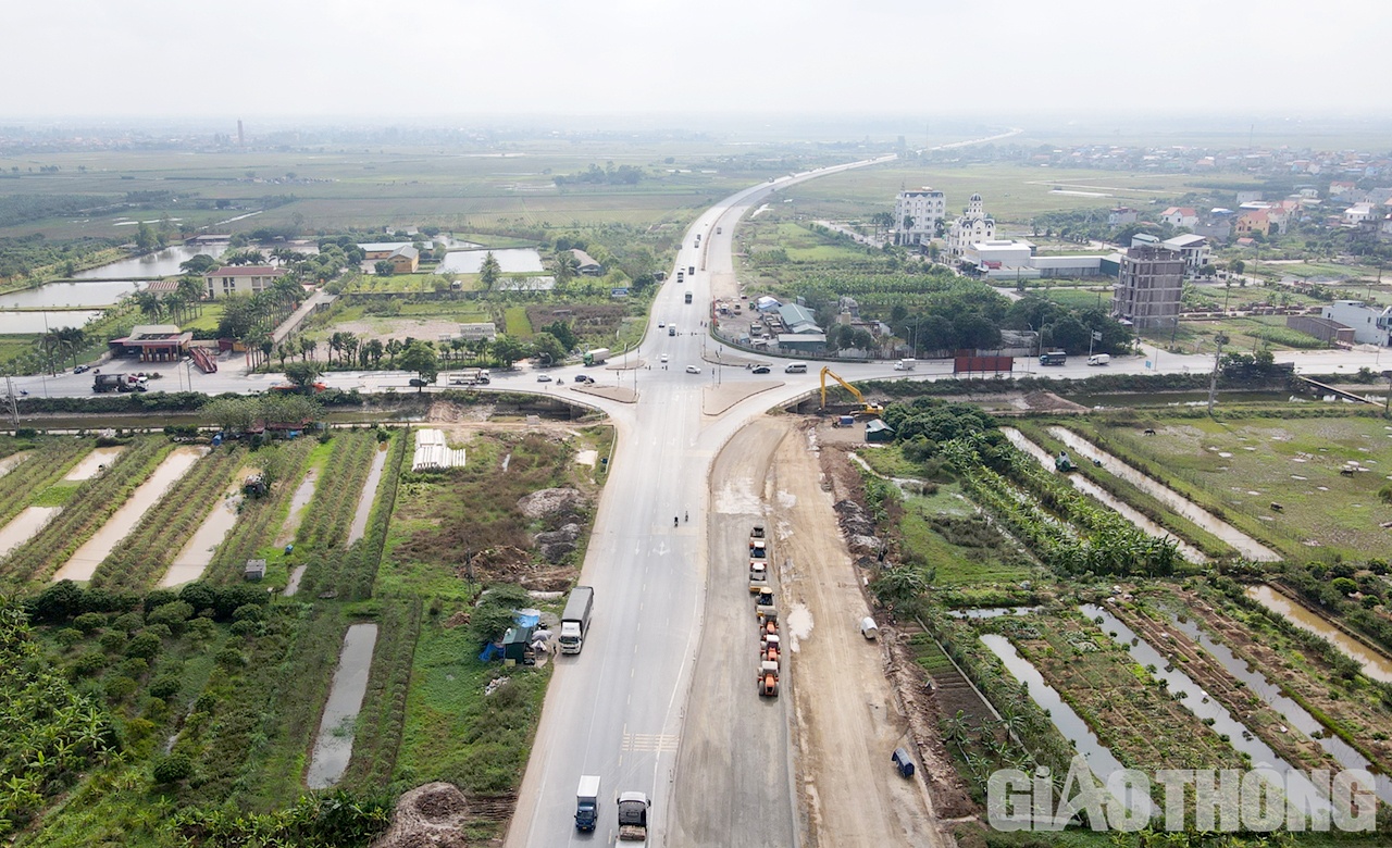 Dự án đường nối 2 cao tốc Hà Nội - Hải Phòng và Pháp Vân - Cầu Giẽ có số vốn đầu tư giai đoạn 2 là 1.051 tỷ đồng, đi qua địa bàn 2 tỉnh Hà Nam, Hưng Yên