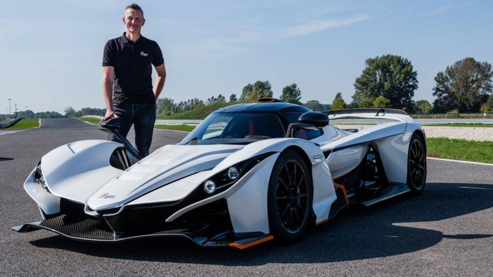 Praga đã làm việc với cựu tay đua F1 Romain Grosjean với mong muốn đạt được thời gian hoàn thành vòng đua của xe GT3