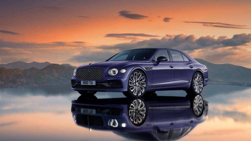 1. Bentley Flying Spur Mulliner (tốc độ tối đa: 331 km/h)