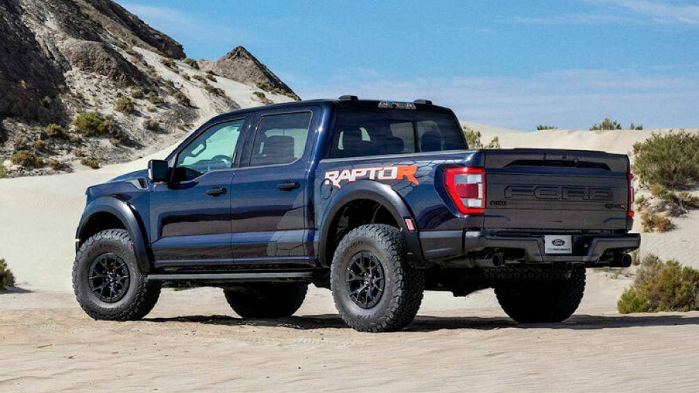 6. Ford F-150 Raptor 2023 (giá khởi điểm: 76.775 USD)