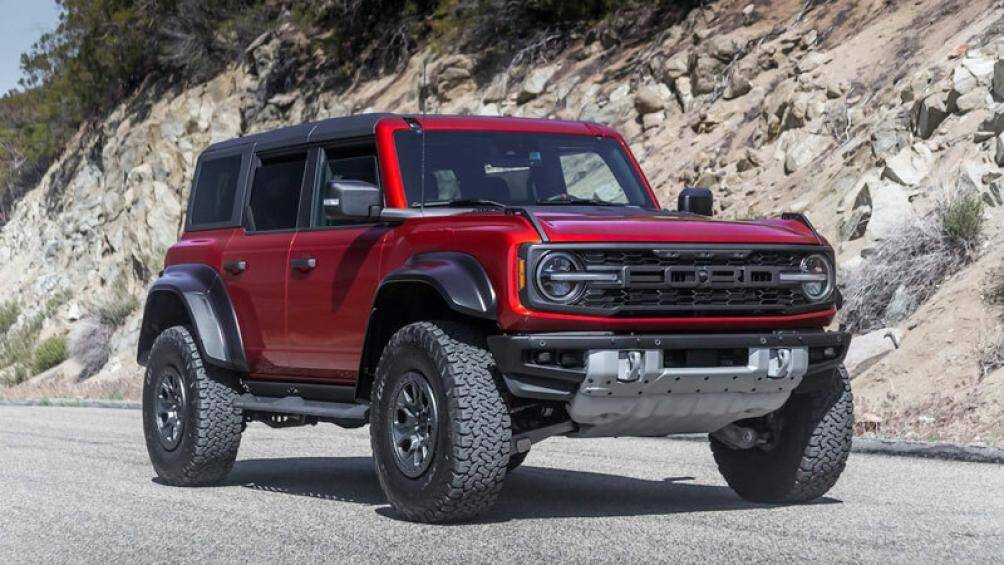 7. Ford Bronco Raptor 2022 (giá khởi điểm: 73.780 USD)