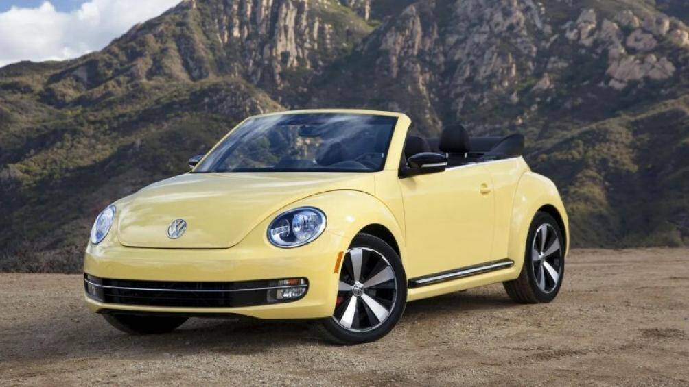 Volkswagen Beetle: Giá bán 12.000 USD (gần 300 triệu đồng)