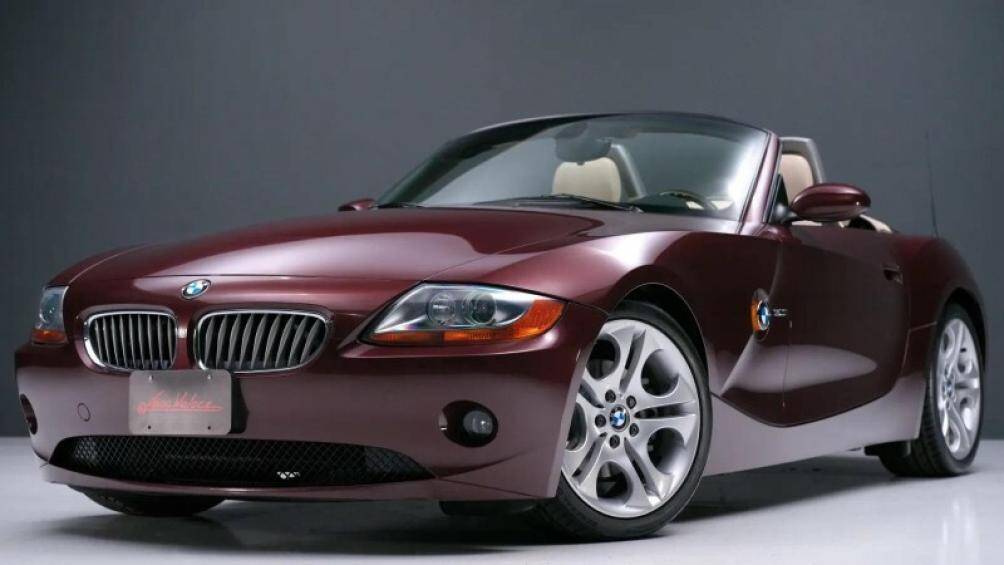 BMW Z4 Roadster: Giá bán 8.400 USD (204 triệu đồng)