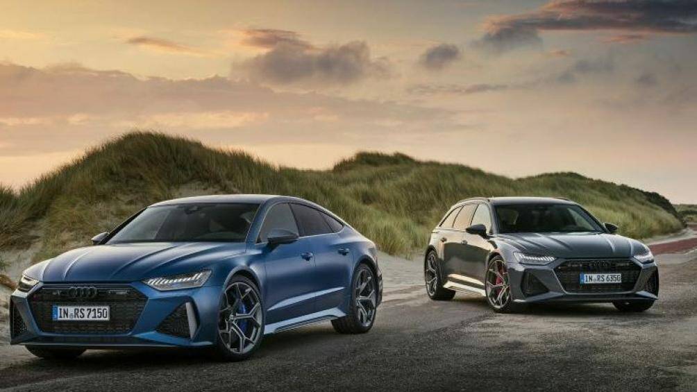 Về màu sắc, Audi RS6 và RS7 phiên bản Performance Edition còn có thêm màu Ascari Blue mờ và kim loại cũng như Dew Silver