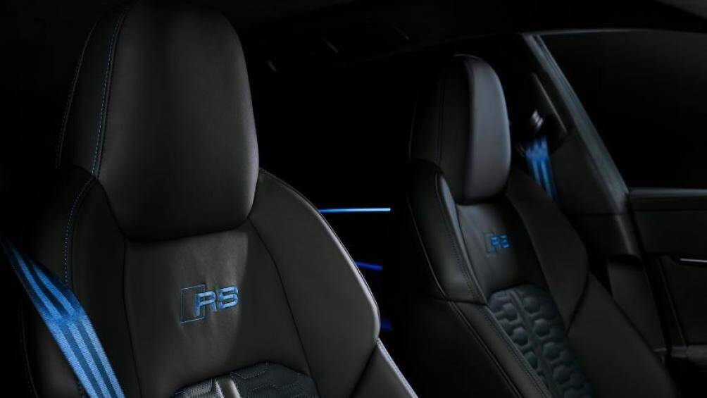 Cả Audi RS6 và RS7 phiên bản Performance Edition mới đều được trang bị Gói năng động RS, bổ sung hệ thống lái bốn bánh chủ động