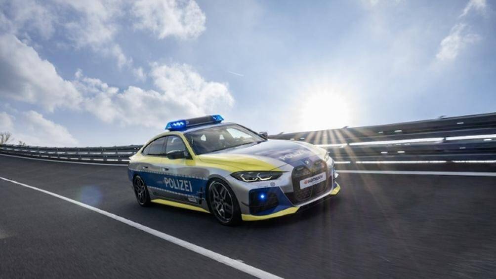 Nhờ đó chiếc xe có khả năng tăng tốc 0-96 km/h chỉ trong 3,7 giây