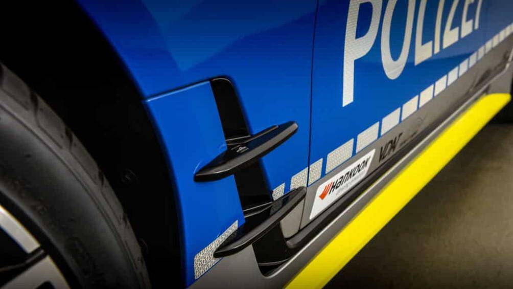 BMW i4 của AC Schnitzer còn được trang bị bộ kit hạ gầm xuống 20-25mm so với phiên bản tiêu chuẩn