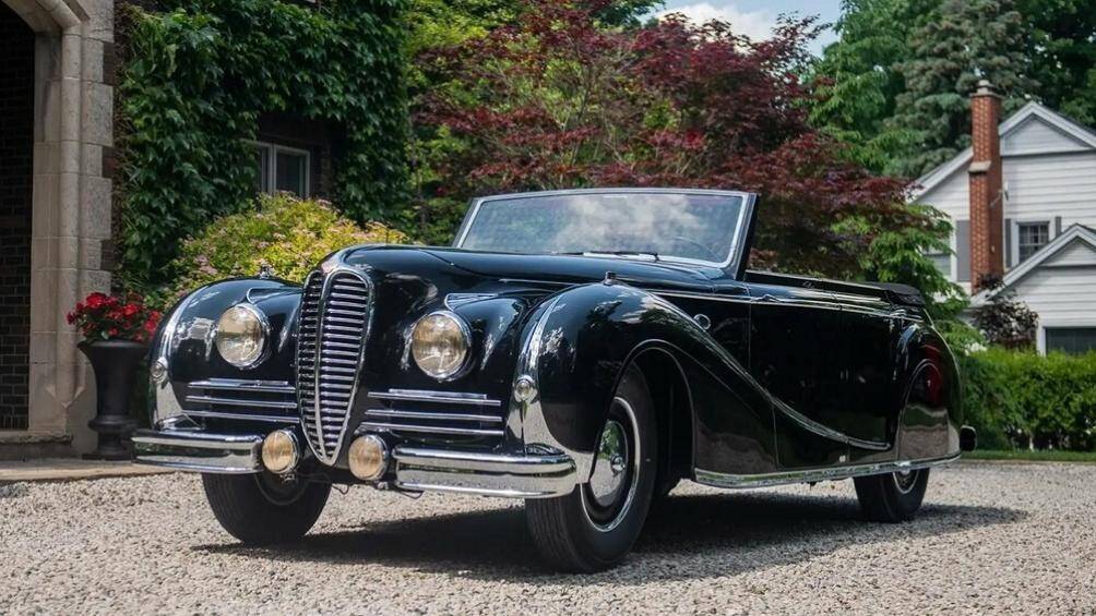 Hiếm chiếc xe nào tăng giá đến 44 lần chỉ trong vòng 3 tháng như chiếc Delahaye 180 Cabriolet Limousine Convertible trong bài viết này