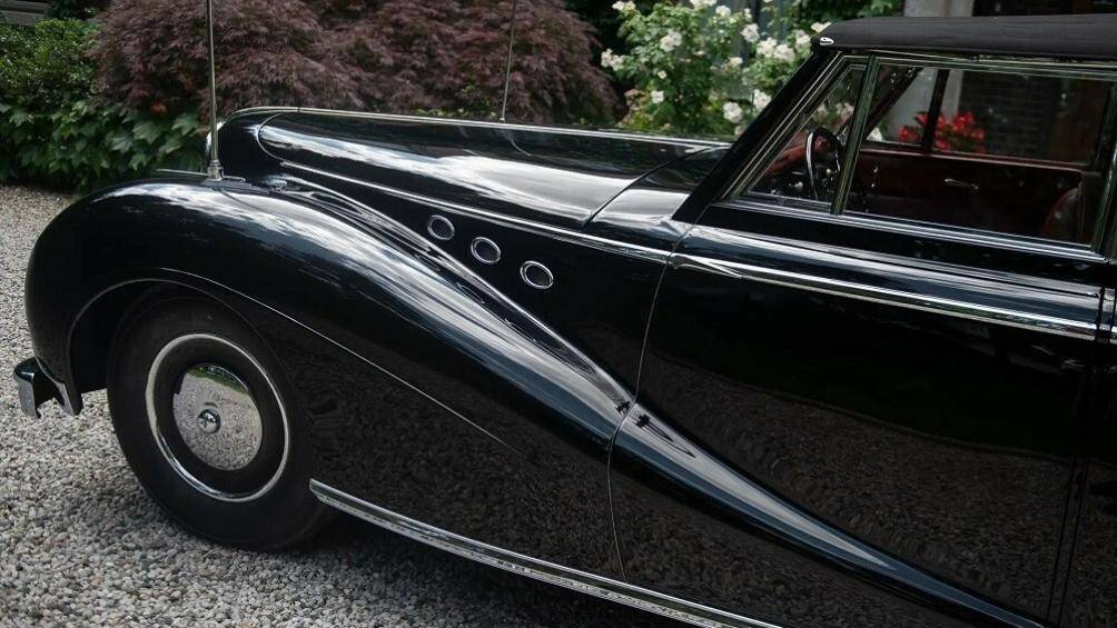 Về sau, chiếc Delahaye 180 Cabriolet Limousine Convertible của Quốc vương được bán sang Mỹ rồi qua tay nhiều người