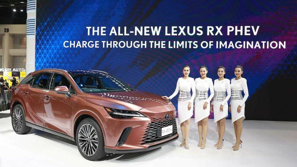 Tại triển l&atilde;m Motor Expo 2022 diễn ra tại Th&aacute;i Lan, h&atilde;ng Lexus đ&atilde; giới thiệu mẫu SUV Lexus RX 2023
