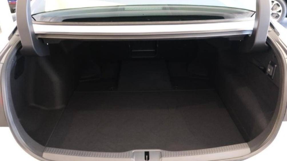 Tại Thái Lan, Toyota Crown 2023 sẽ có giá bán từ 3,99 triệu Baht (tương đương 2,689 tỷ đồng)