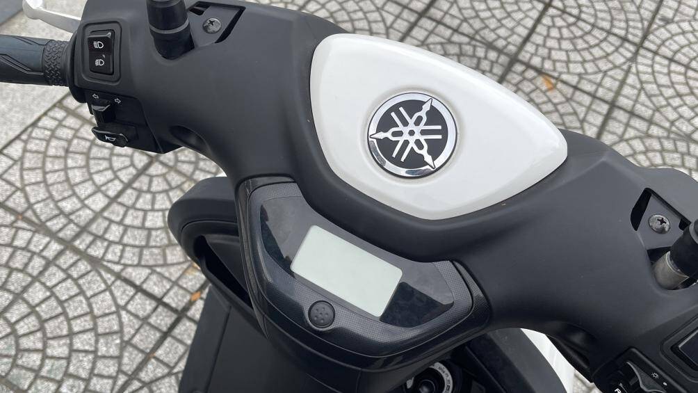 Màn hình LCD hiển thị thông số nhỏ gọn trên Yamaha Neo's