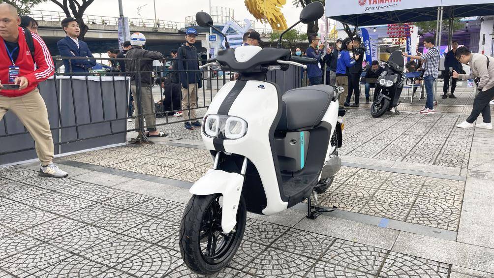 Xe có giá bán 50 triệu đồng, đã bao gồm 1 bộ pin theo xe