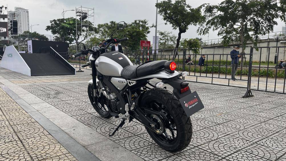 Thiết kế Yamaha XS155R nhìn từ phía sau