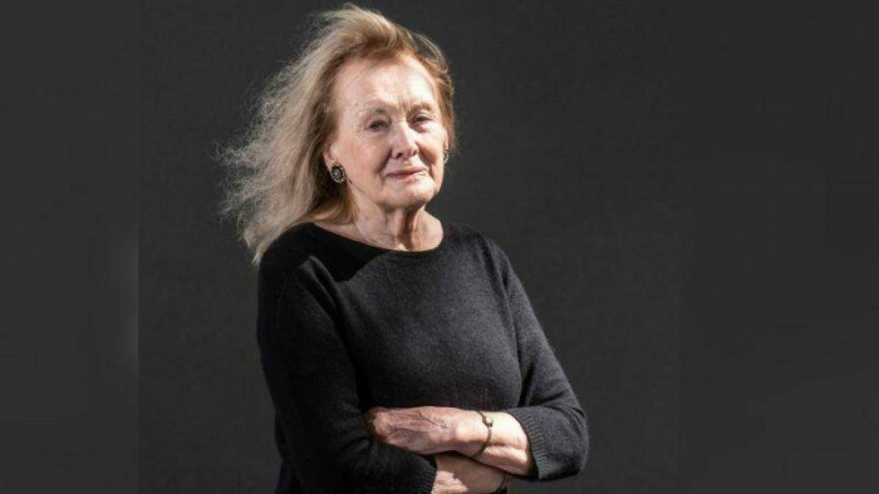 Nữ nhà văn người Pháp thắng giải Nobel văn học, nhận thưởng gần 22 tỷ đồng