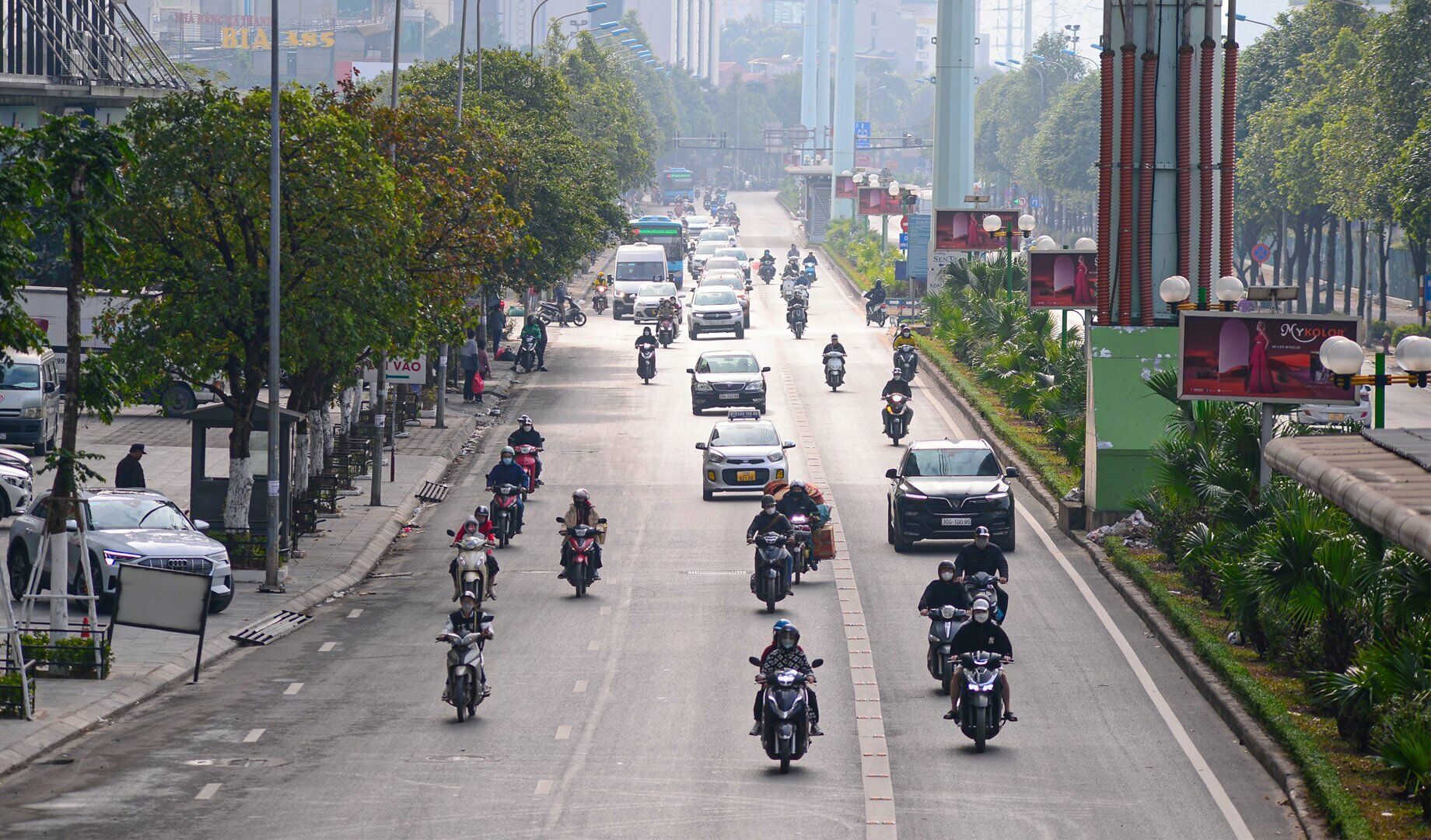 Đường Tố Hữu hướng đi Lê Văn Lương khá bình lặng