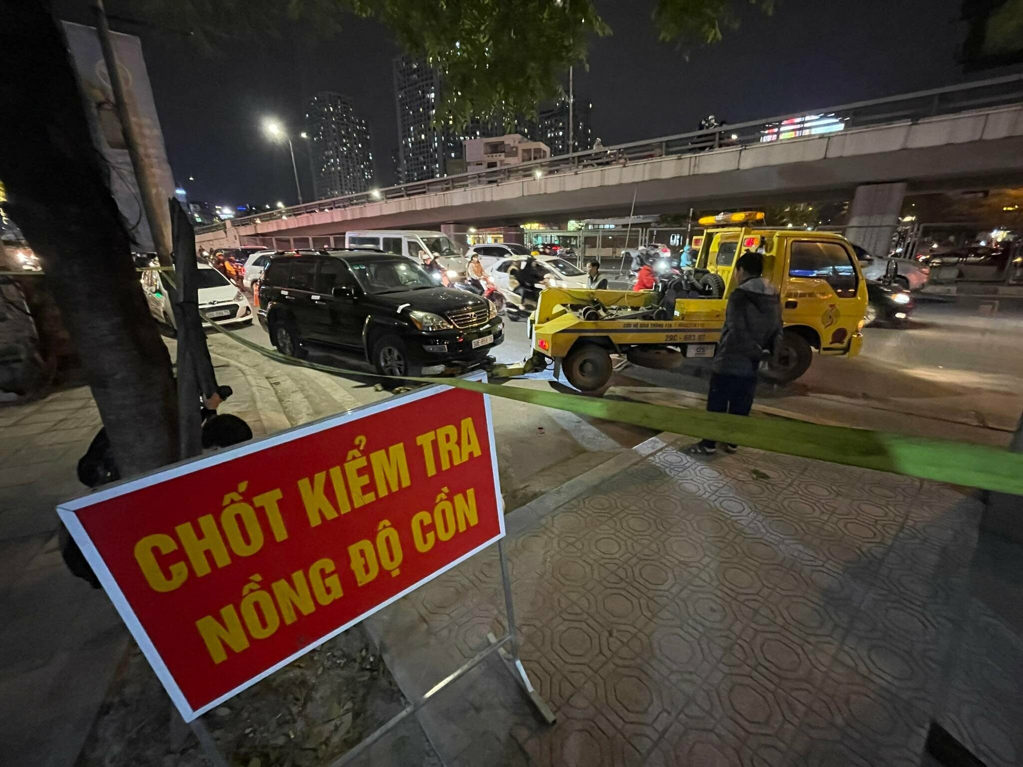 Với lỗi vi phạm này, tài xế H.V.T có thể bị xử phạt 7 triệu đồng, tước bằng lái xe 11 tháng và tạm giữ phương tiện.