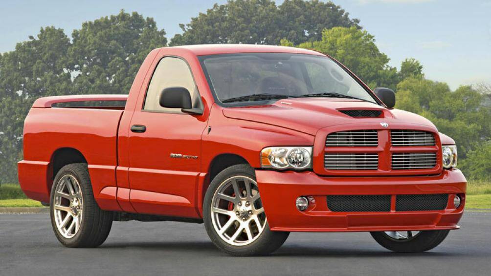 3. Dodge Ram SRT-10 2005 (công suất tối đa: 510 mã lực)