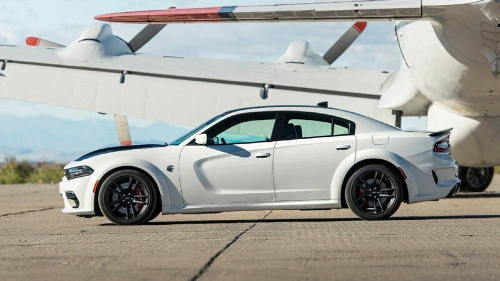 6. Dodge Charger SRT Hellcat Redeye (thời gian tăng tốc từ 0-96 km/h: 3,6 giây)
