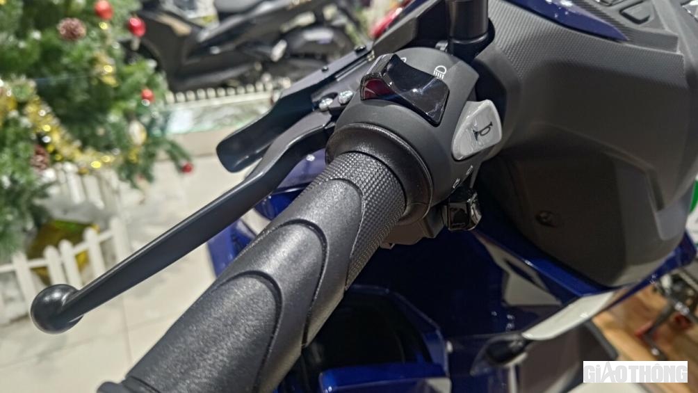 Xe sử dụng khối động cơ 4 van eSP+ dung tích 160 phân khối, công suất 15,4 mã lực tại 8.500 vòng/phút và mô men xoắn 13,8Nm