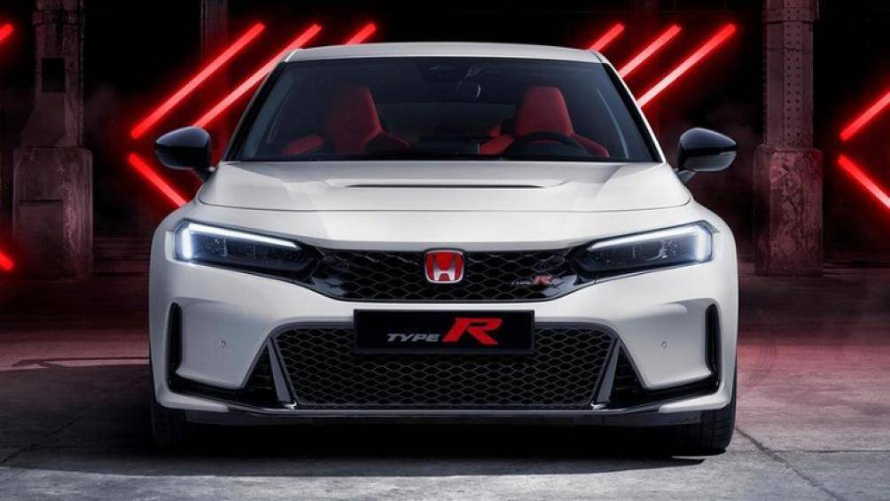 Một đại lý khác tại thủ đô nước này cũng cho biết, mỗi tuần có khoảng 20 đơn đặt hàng mới dành cho Honda Civic Type R 2023