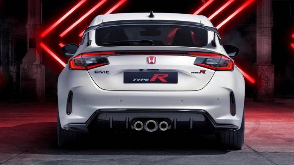 Tại Nhật Bản, hiện có khoảng 2.100 đại lý xe Honda. Nếu mỗi đại lý nhận 10 đơn đặt hàng thì lượng xe bán ra sẽ đạt hơn 20.000 xe