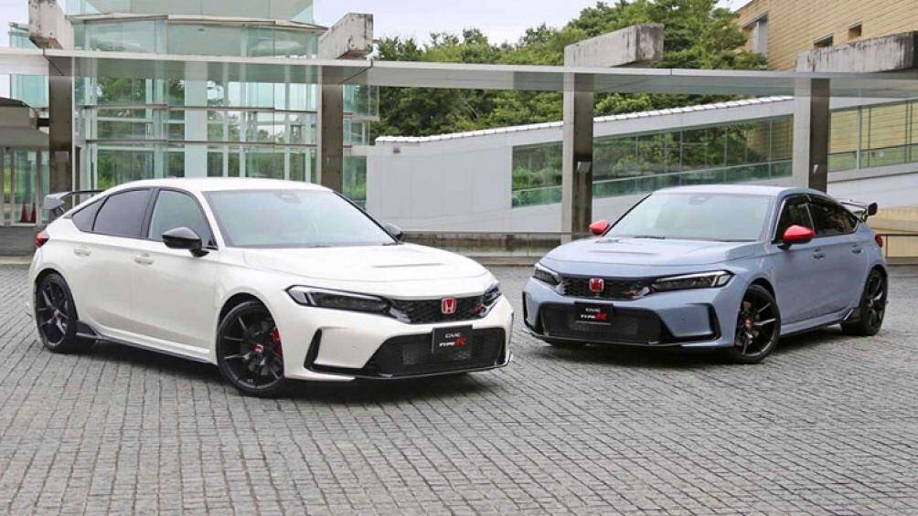 Theo thông tin từ tờ Bestcarweb của Nhật Bản, nhiều đại lý tại đây đã bán hết số lượng xe Honda Civic Type R 2023 mà họ được hãng phân phối