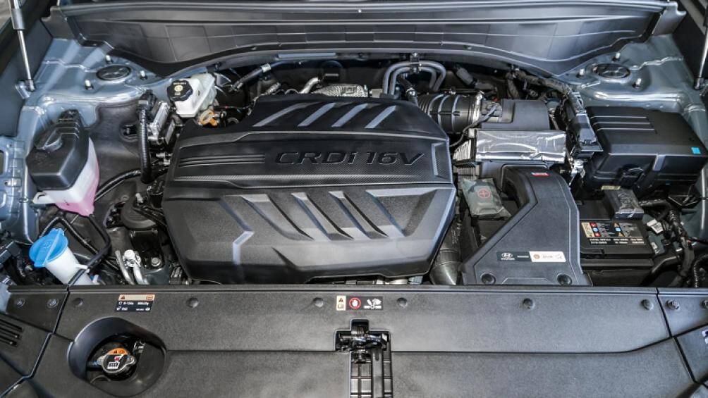 Động cơ xăng Lambda II 3.8L GDI V6 hút khí tự nhiên cho công suất tối đa 291 mã lực và mô-men xoắn cực đại 355 Nm