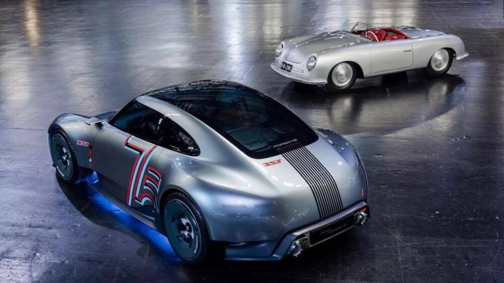 Hãng Porsche đã tích hợp khe gió ở hai bên xe, phía sau kính cửa sổ, và dùng chất liệu nhựa gia cố sợi tự nhiên NFRP để chế tạo bệ cửa