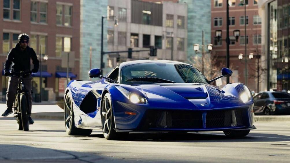 Công ty RM Sotheby's vừa đấu giá chiếc Ferrari LaFerrari 2014 được coi là độc nhất thế giới vào ngày 26/1 vừa qua