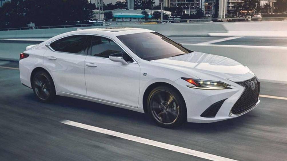 7. Lexus ES: 55.342 xe