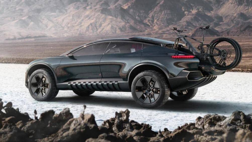 Activesphere là một chiếc coupe và crossover bốn cửa, với một cửa hậu mui trần thông minh có thể biến thành một chiếc xe bán tải bóng bẩy