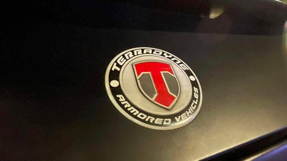 Mức giá xe Terradyne Gurkha hiện vẫn là một ẩn số. Chiếc xe hiện đang được đeo biển số Campuchia