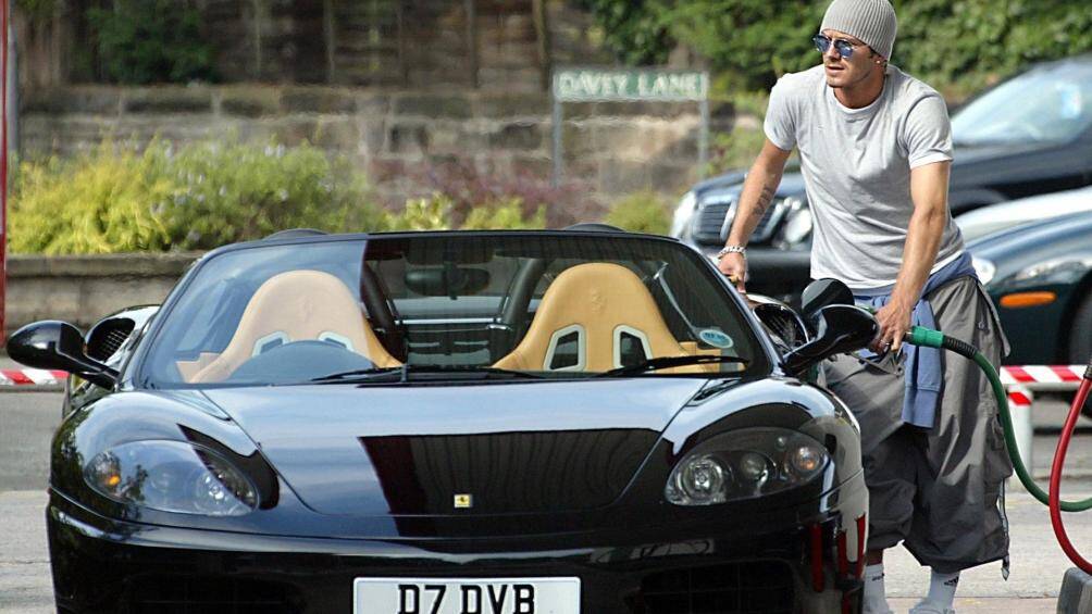 Chiếc Ferrari 360 Spider chính thức rời khỏi bộ sưu tập của cựu cầu thủ của Manchester United sau 20 năm với số km đã đi ghi nhận trên đồng hồ ODO là 12.510