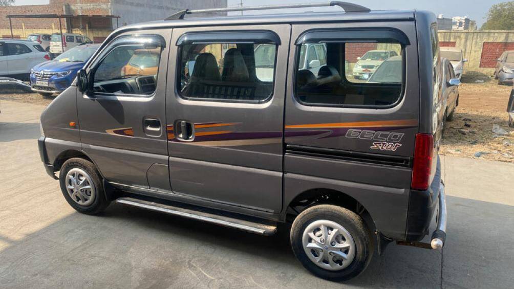 4. Suzuki Eeco (doanh số: 125.074 chiếc)