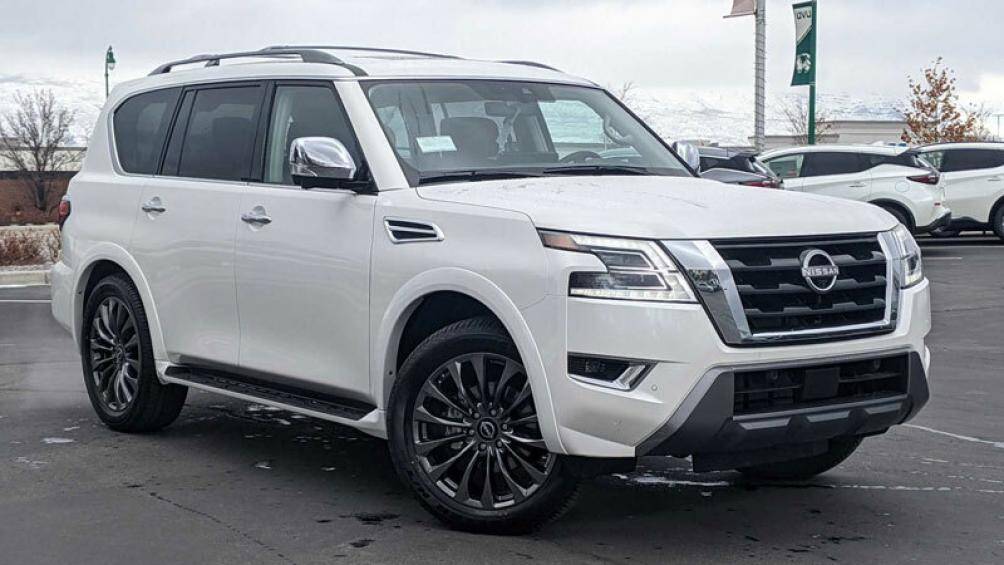 10. Nissan Armada 2023 (giá khởi điểm: 50.400 USD)