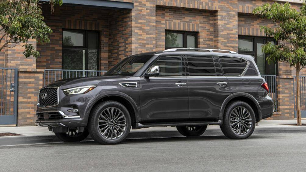 5. Infiniti QX80 2023 (giá khởi điểm: 72.700 USD)