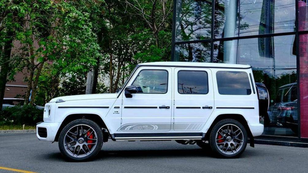 Theo thông tin từ một số đại lý, Mercedes-AMG G63 Edition 55 chính hãng đã sẵn sàng giao xe cho khách Việt trong tháng 2/2023