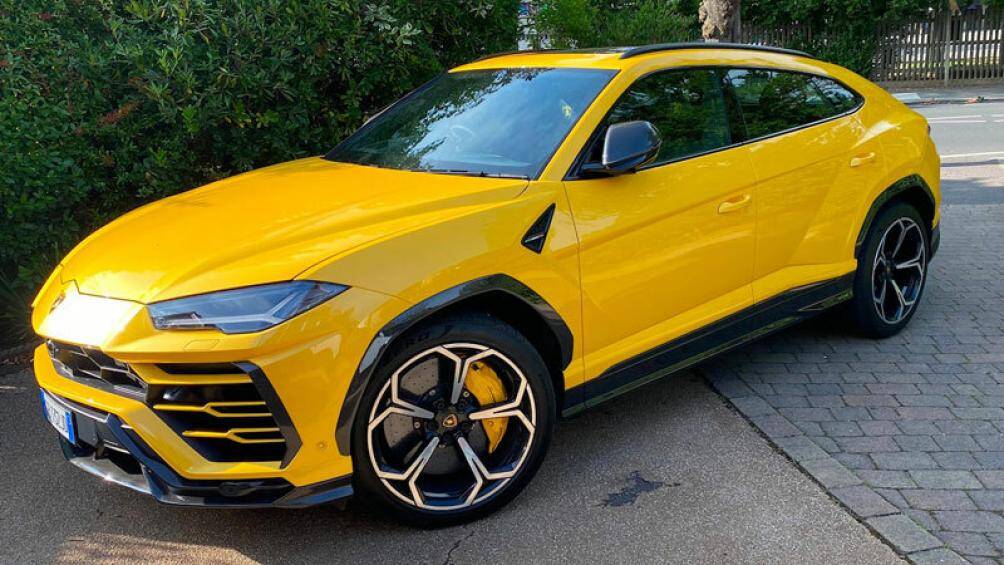 7. Lamborghini Urus 2023 (giá khởi điểm: 390.000 USD)