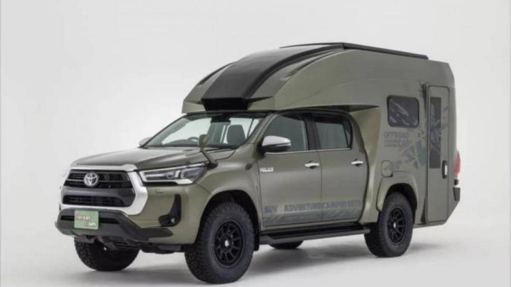 Còn phiên bản có đầy đủ thông số kỹ thuật dựa trên Toyota Hilux GR Sport có giá 12,5 triệu JPY (khoảng 2,2 tỷ đồng)