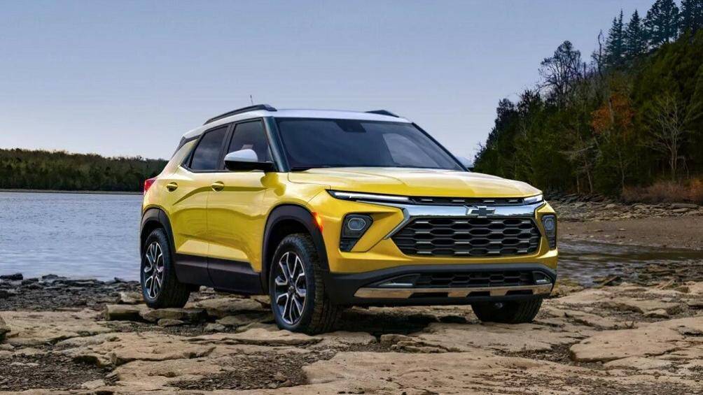 Về ngoại thất, Chevrolet Trailblazer 2024 nổi bật với dải đèn được thu hẹp và mặt trước thon gọn hơn