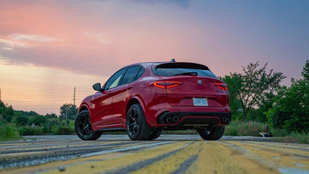 2. Alfa Romeo Stelvio