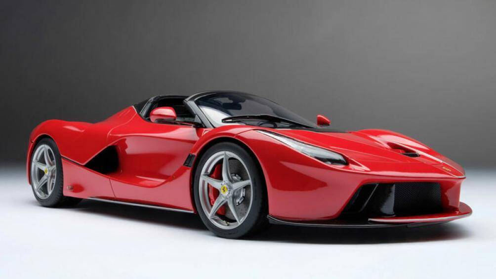 9. Ferrari LaFerrari Aperta (giá: 2 triệu USD)