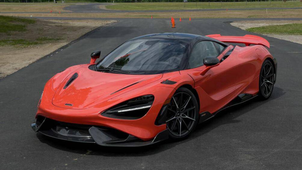 10. McLaren 765LT (công suất tối đa: 755 mã lực)