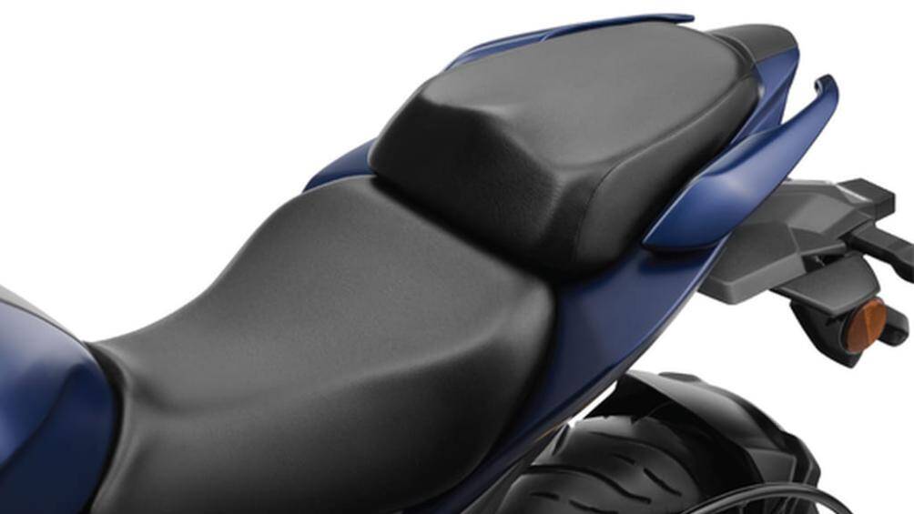 Khối động cơ này sản sinh công suất tối đa là 26 mã lực và mô men xoắn cực đại là 20,8 Nm